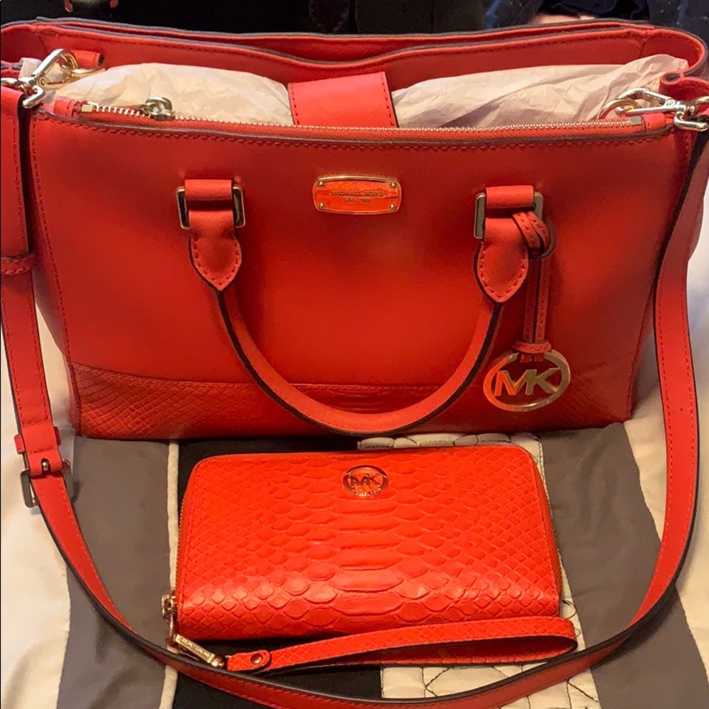 Authentic Michael kors handbag and wallet
